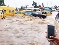 Heavy Rainfall: Commuters Face Difficulties As Floods Take Over Lagos 